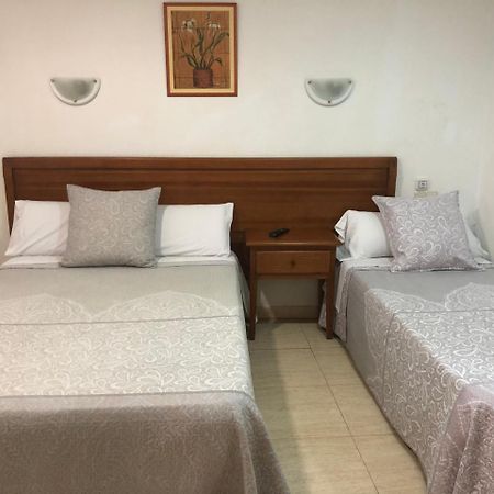 Hostal 82 Olías del Rey المظهر الخارجي الصورة
