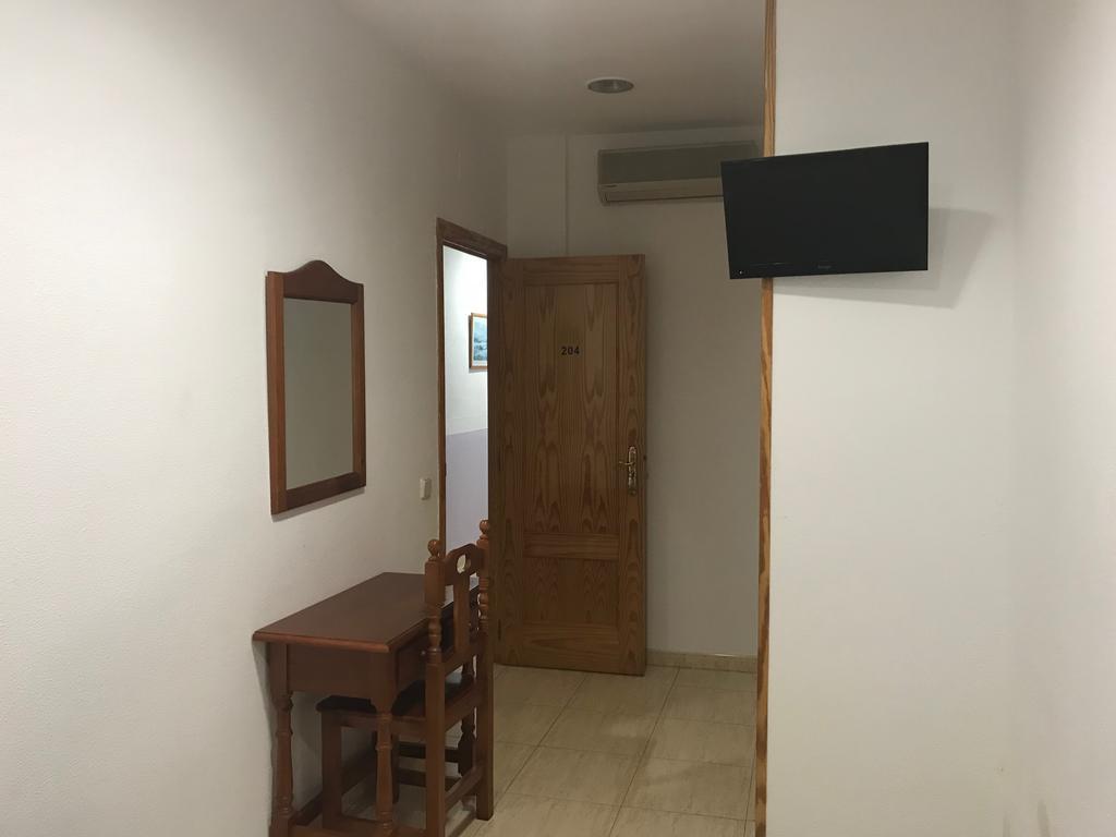 Hostal 82 Olías del Rey المظهر الخارجي الصورة