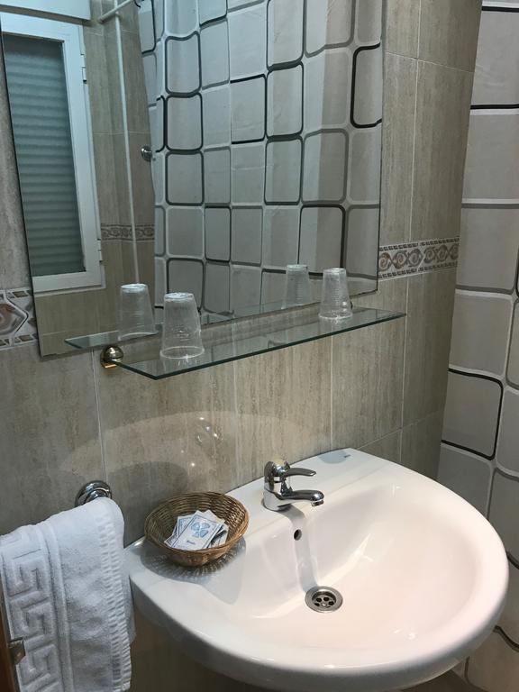 Hostal 82 Olías del Rey المظهر الخارجي الصورة
