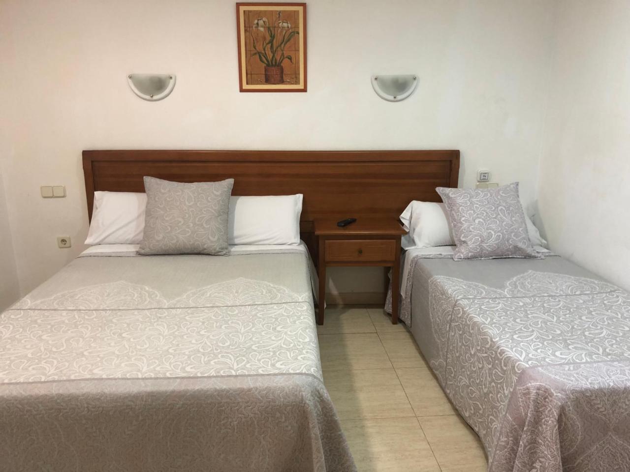 Hostal 82 Olías del Rey المظهر الخارجي الصورة