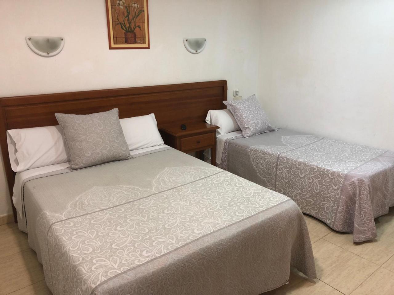 Hostal 82 Olías del Rey المظهر الخارجي الصورة